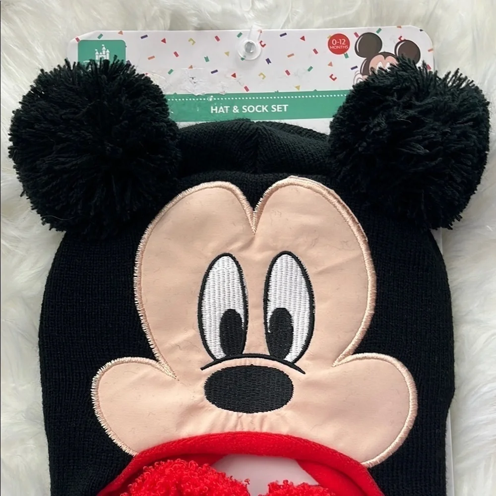 🆕 Disney Mickey Mouse Hat and Sock Set Pom Pom’s Black/Red  0-12 Months Gift Set